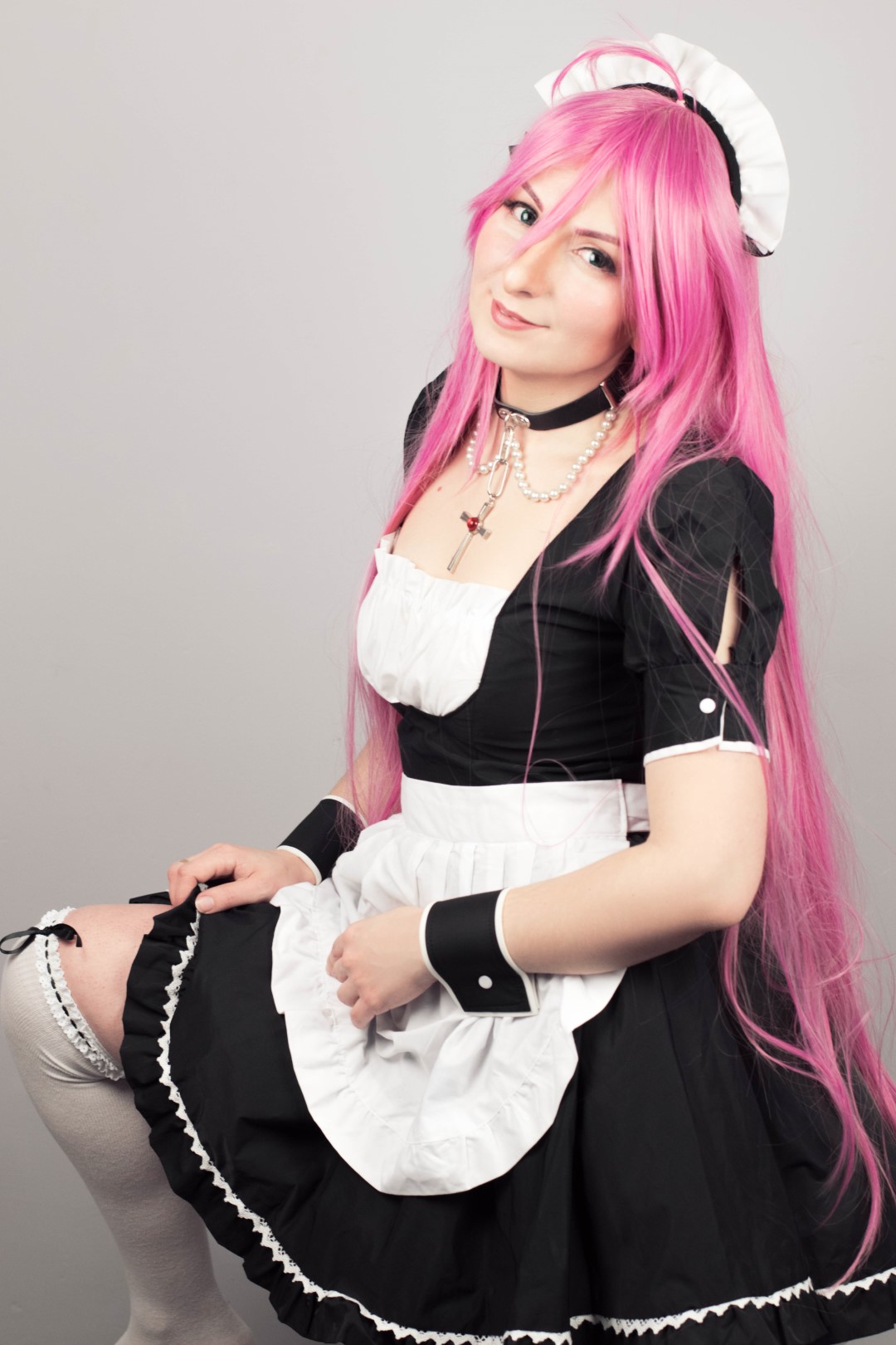 moka akashiya maid cosplay