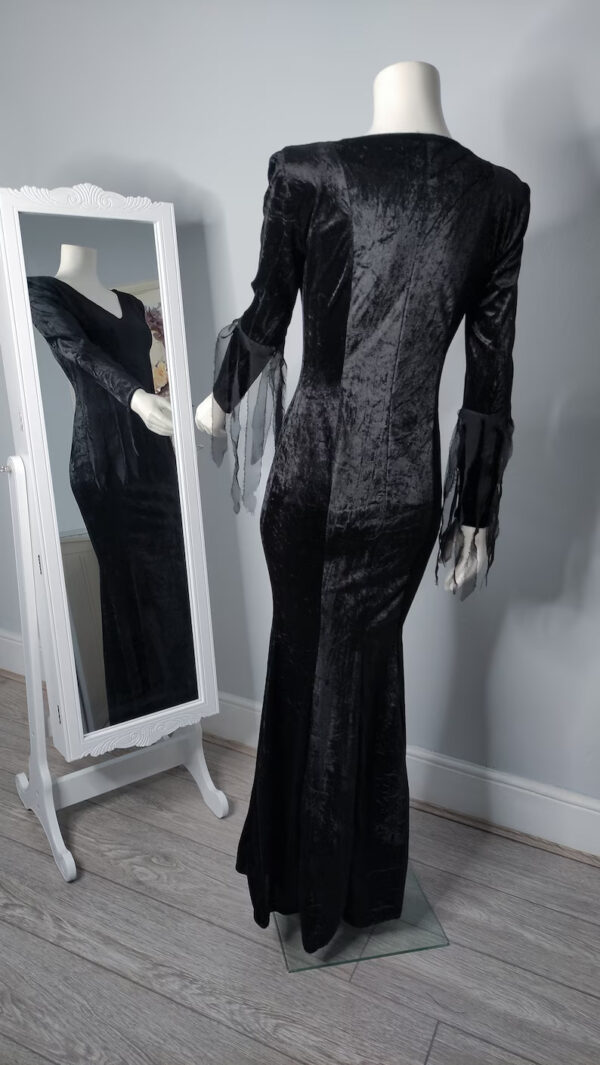 Morticia Dress Sewing Pattern - Image 4